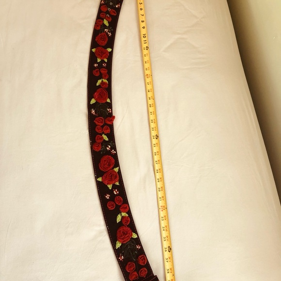 Vintage Mariella Burani Belt rose embroidered main image 6